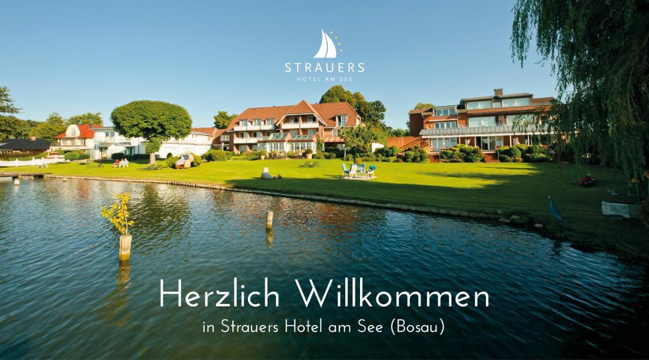 Strauers Hotel Am See Bosau Exterior photo